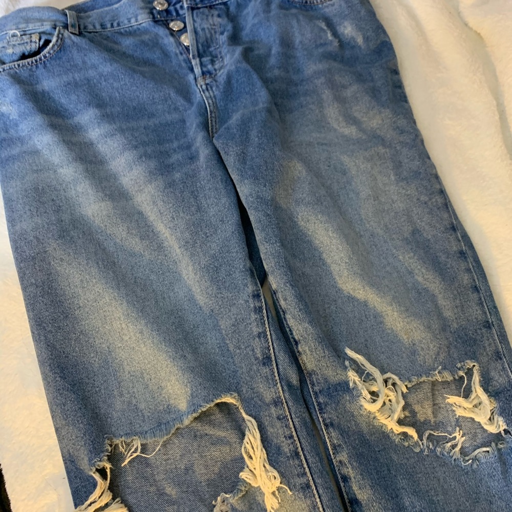 Forever 21 boyfriend jeans.